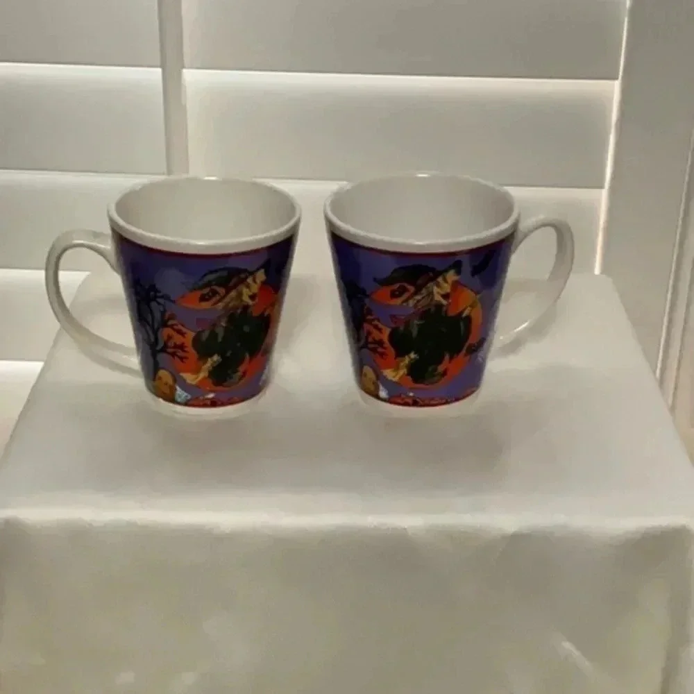 HOLLOWEEN Mugs